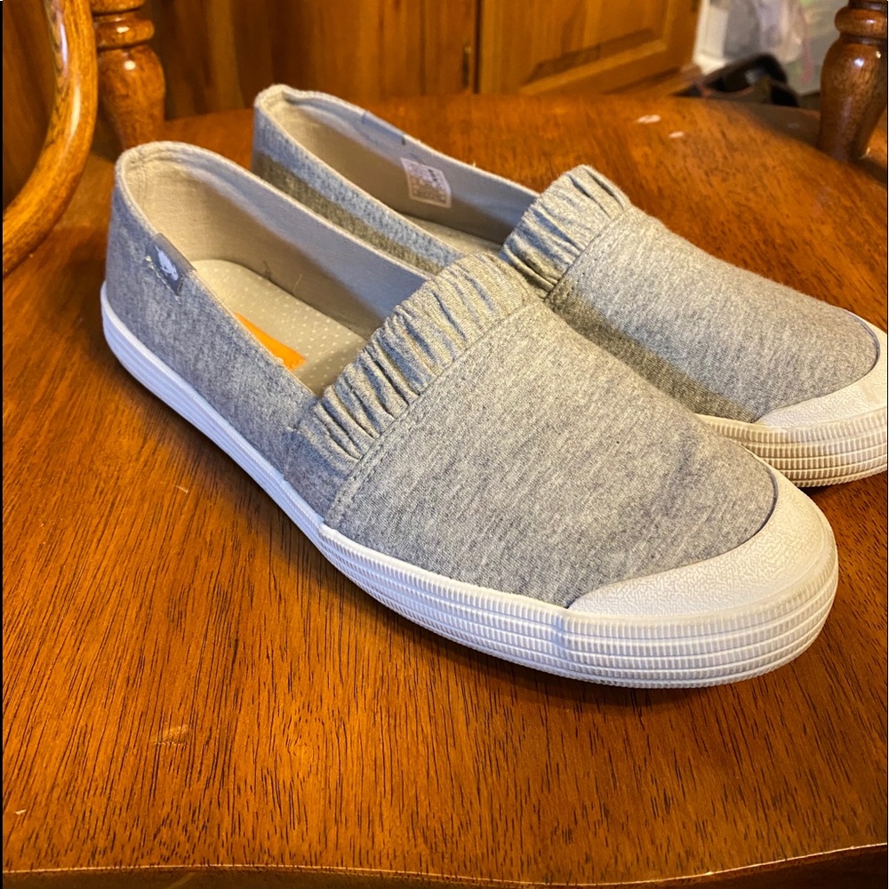 Rocket Dog canvas slip ons
